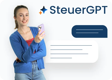 Studentin mit Smartphone; SteuerGPT beantwortet Steuerfragen direkt in der App.