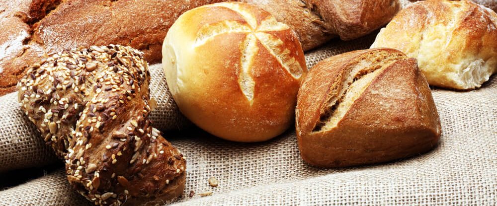 Trockenes Brötchen und Kaffee als steuerpflichtiges Frühstück?