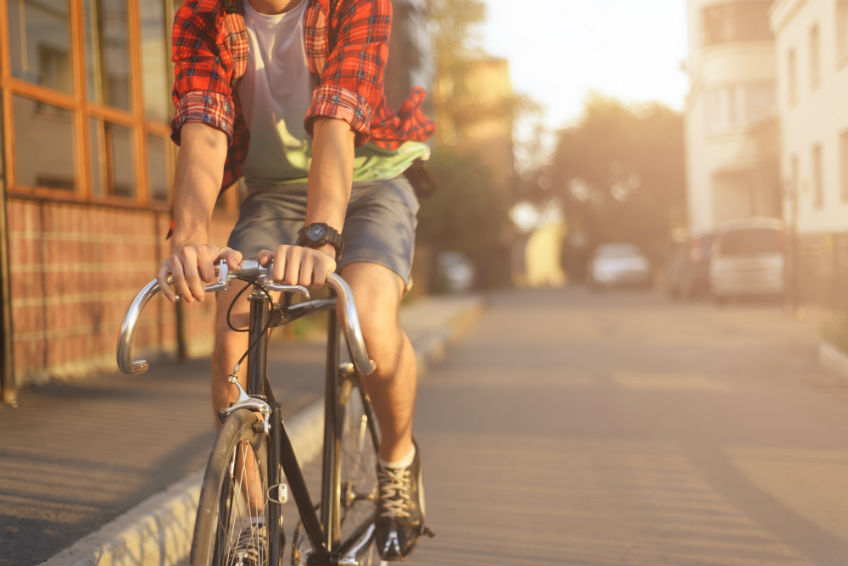 verbraucherblick 04/2017 Mit dem Fahrrad pendeln