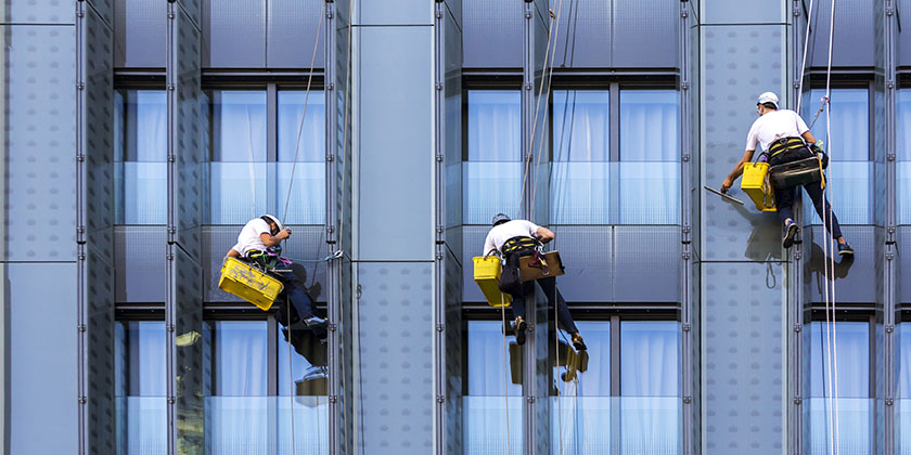 Für das Putzen der Fenster ist der Mieter verantwortlich